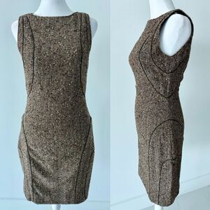 Excellent Vintage Valentino Wool Tweed Mini Dress Piping Accent Fashion Week ‘04